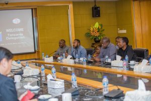 01490f16-c369-42c1-bb20-adc28b8f74d4