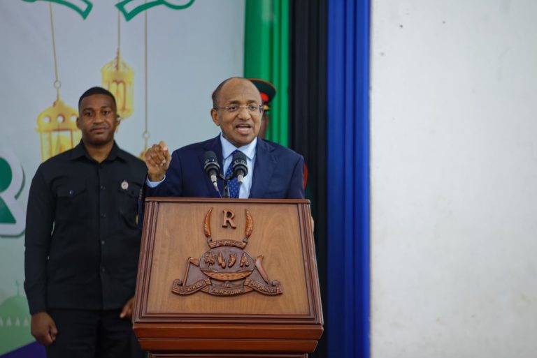 Dkt. Mwinyi ahimiza nidhamu, uadilifu na mshikamano