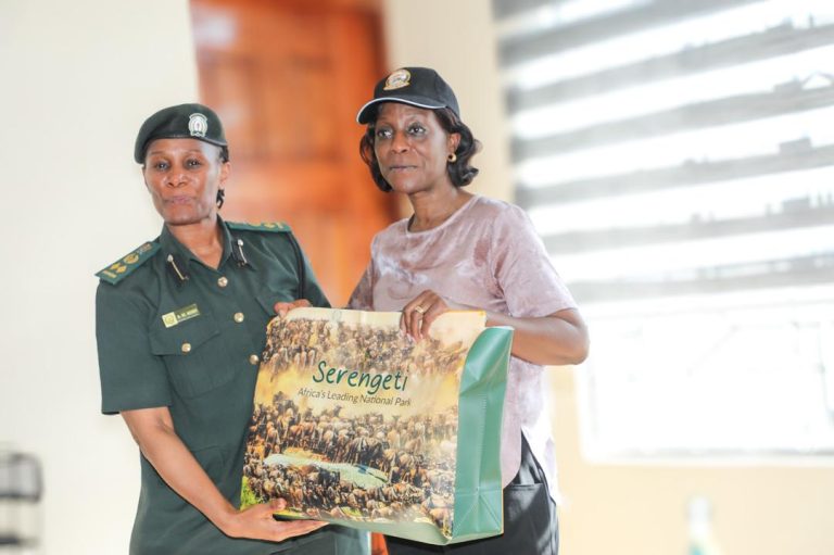 Waziri kutoka Kongo avutiwa na utalii Tanzania