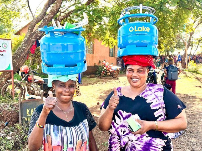 Karatu wachangamkia majiko ya ruzuku